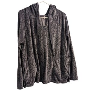 Blush Gray Animal Pattern Soft Hoodie M 8/10